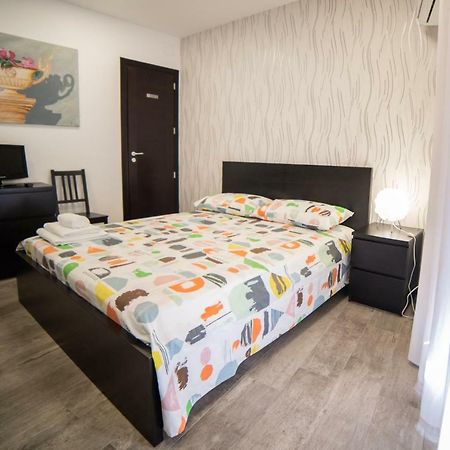 Casa Degli Artisti San Lorenzo Mezzojuso Extérieur photo